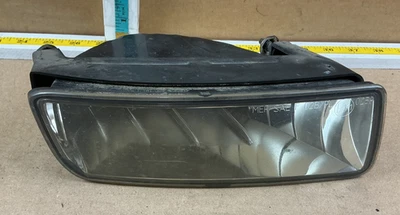 Luz antiniebla del lado derecho del pasajero Ford Expedition 2003-2006 116-03241R OEM Foto 1 de 4