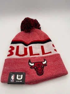 NWT Chicago Bulls Ultra Game Beanie Hat With Pom - Picture 1 of 4