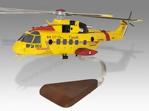 Modellino elicottero legno scrivania AgustaWestland CH-149 Cormorant RCAF scala piccola 1/72 - Foto 1 di 12