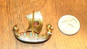 Spanische Galeone Schiff Damaszener Kriegsschiff Brosche Made in Spain 1 3/8" breit, ! 5/8" - Bild 1 von 4