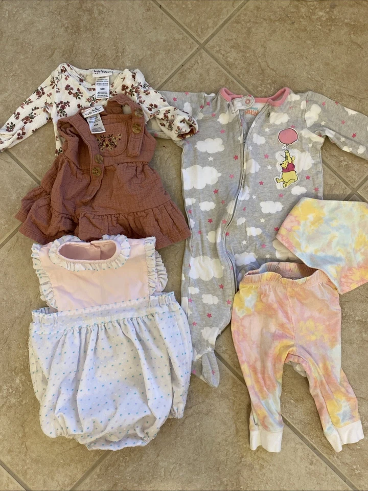 Lote de 4 trajes de niña talla 6/9 meses ropa Foto 1 de 4