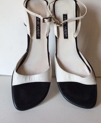 Nine West White And Black Sandal Size 9 - Image 1 of 4