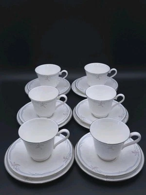 Royal Doulton Carnation H5084 Tea Cup/Saucer/Plate Set of 6-1st Quality - Image 1 of 4