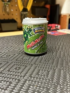 Action figure Mutant Mania Wrestlers con lattina di succo Mutantade Reptiles Of Rage - Foto 1 di 7