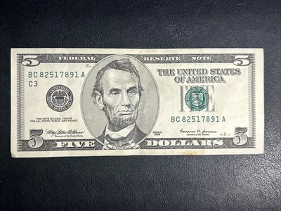 1999 $5 Dollar Bill Vintage BC82517891 Philadelphia Federal Reserve Note - Image 1 of 3