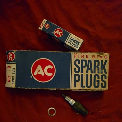 ‘NOS’ AC-43N Spark Plugs ‘4 Green Rings’....Corvette, Chevelle, Impala - Image 1 of 4