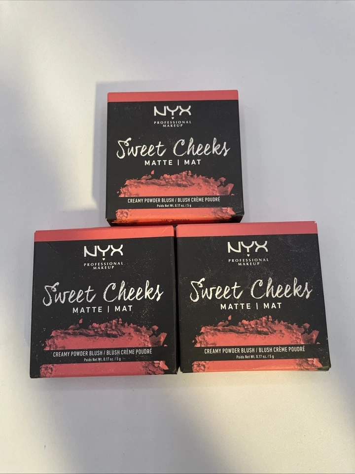 NYX Sweet Cheeks Glow Creamy Powder Blush in Red Riot SCCPBG03