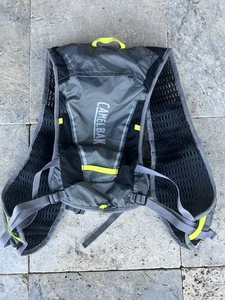 CamelBak Circuit Laufweste mit 1,5 l Trinkblase grau/elektrisch gelb Einheitsgröße - Bild 1 von 7