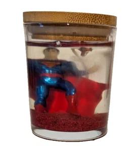 DC Comics "Cashmere Marshmallow" Scent 7oz Zinc Wick Gel Wax Candle - Picture 1 of 8