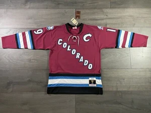 Mitchell & Ness NHL Colorado Avalanche Joe Sakic 01-02 Trikot Herren Größe Large " - Bild 1 von 10