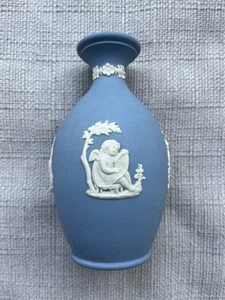 Vintage Wedgewood Jasperware Bud Vase - Picture 1 of 6