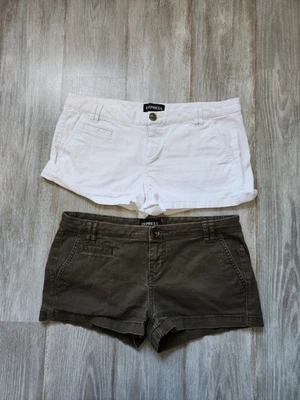 Express 迷你短裤 Chino Khaki,白色低腰微型弹力,尺寸 2 件装 Y2K — 第 1/4 张图片