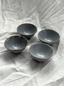 Set of 4 Vintage Japanese Duck Egg Blue Kohiki Studio Made Ceramic Bowls - Picture 1 of 9