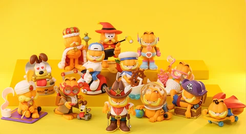 POP MART Garfield Day Dream Series Confirmed Blind Box Figure Garfield Odie HOT! Cover