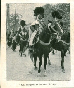 Document ancien chefs indigènes en costumes 1830 Algérie 1930 issu de magazine - Picture 1 of 1