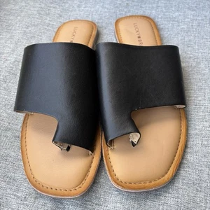 Lucky Brand Vayleri Zehenschlaufe Leder Sandalen schwarz Größe 8,5 neu - Bild 1 von 9