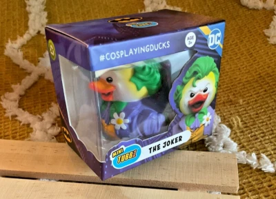 Mini figura de disfraces de pato coleccionable de cómics de DC Comics de TUBBZ en caja Foto 1 de 4