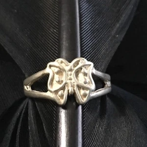 HERMOSO ANILLO DE JOYERÍA AJUSTABLE CON PUNTERA DE MARIPOSA DE PLATA ESTERLINA RESISTENTE - Imagen 1 de 2