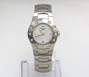 Reloj suizo de cuarzo TISSOT 26mm Diamond Dream MOP L541 para mujer - Imagen 1 de 6