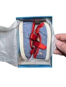 NEW Disney X Toms Snow White Mary Jane Bow Flats Girls Toddler Tiny Size 4 - Picture 1 of 10