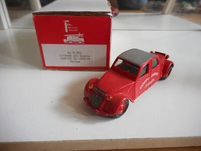 MVI Citroen 2CV Double Pompier de Cogolin Montee in Red on 1:43 in Box - Photo 1/2