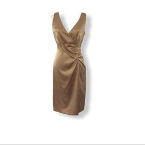 AGB Kleid mit geraffter Taille Größe 12 Satin goldbraun sexy V-Ausschnitt Reißverschluss hinten formell - Bild 1 von 7