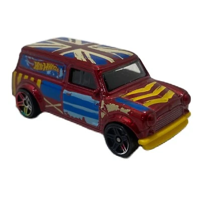 Hot Wheels '67 Austin мини-фургон 2014 город серии #27/250 красный - Изображение 1 из 4