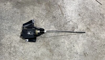 BMW E39 540i 530i 525i 1997-03 actuador de cerradura de puerta combustible 8352168 Foto 1 de 2