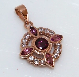 Colgante genuino de rodolita natural de oro rosa de 9 quilates, turmalina rosa y zafiro blanco - Imagen 1 de 4