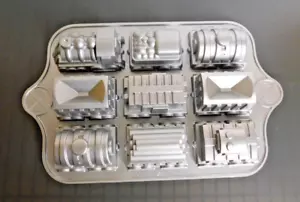 Nordic Ware Heavy Aluminum Train Cake Pan 5 Cups/ 1.2 Liters - Picture 1 of 10