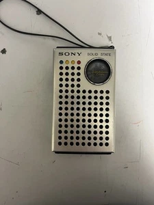 Vintage SONY TR-4100 AM Solid State Pocket Transistor Radio WORKING BinB - Picture 1 of 2