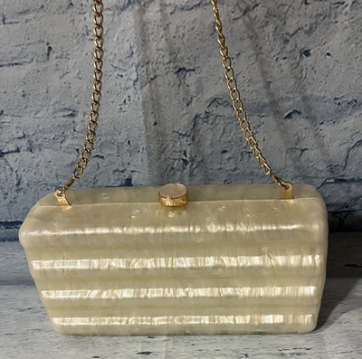 "Bolso de Noche Formal Nacarado Cartera Bandolera Crema Beige 8"" Excelente Estado" Foto 1 de 4