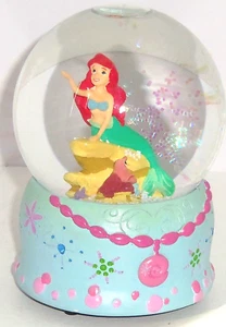 Disney Little Mermaid Ariel Globo de Nieve Musical Navidad Mazo los Salones - Imagen 1 de 3
