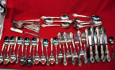 WM. ROGERS MFG. CO. -"GRAND ELEGANCE" PATTERN - 48 SILVER PLATED FLATWARE -NICE - Image 1 of 4