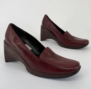 Vtg Y2K BCBG Womens Wedge Heels Size 7.5 Burgundy Leather Loafer Chunky 90s Work - Picture 1 of 15