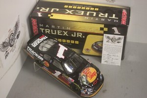 2006 Martin Truex Jr. Bass Pro Shops 1/24 Action CWB NASCAR Diecast Autographed