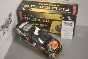 2006 Martin Truex Jr. Bass Pro Shops 1/24 Action CWB NASCAR Diecast Autographed - Picture 1 of 2