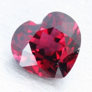 2.35Cts Stunning Natural Rhodolite Garnet 7.3x8.2x5.2mm Heart Cut loose Gemstone - Picture 1 of 7