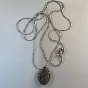 Vintage lange Sterling Silber 925 Kette mit Pferd Reiter Medaillon Anhänger - Bild 1 von 7