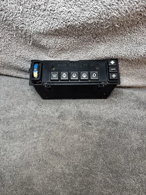 INTERRUPTOR DE CONTROL DE CLIMA AUTOMÁTICO MERCEDES BENZ OEM W126 420SEL 560 1986-1991 Foto 1 de 4