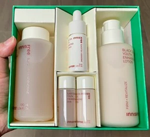 Korean Skincare Innisfree Black Tea Youth Enhancing Skincare Set Firm and Hydrat - Picture 1 of 10
