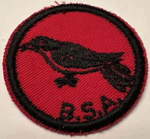 PATROL MEDALLION S-5 CUCKOO RED TWILL RED RUBBER BACK 1969-71 - Picture 1 of 2