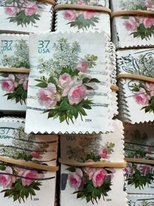 Lote a granel: 8.700 estampillas de boda usadas 2004 "Garden Bouquet" (Scott #3836) - Imagen 1 de 4