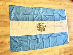 Argentinische Regierungsflagge GROSS 44"" x 68"" Nyl-Glo Made in USA Annin Außenbereich - Bild 1 von 5