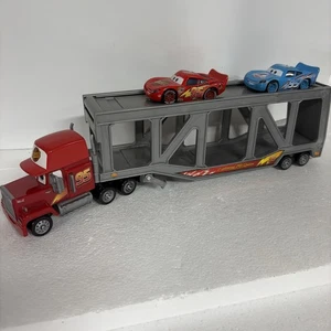 Disney Pixar Cars Launching Mack Hauler Transporter Lightning McQueen Semi Truck - Picture 1 of 6