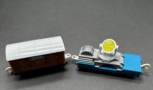 Thomas & seine Freunde Trackmaster Suchscheinwerfer Spot Rettungszug Feuerwerk 2 Stück - Bild 1 von 8
