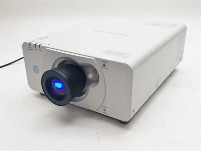 Panasonic PT-DW530U DW530 DLP HDMI 4000-Lumens 1280X800 WXGA Projector 1600Hr - Image 1 of 4