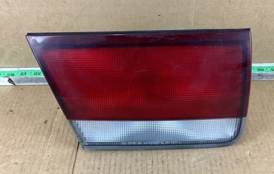 Luz trasera trasera izquierda lado conductor Mazda 626 1993-1997 2VP937660 Foto 1 de 4