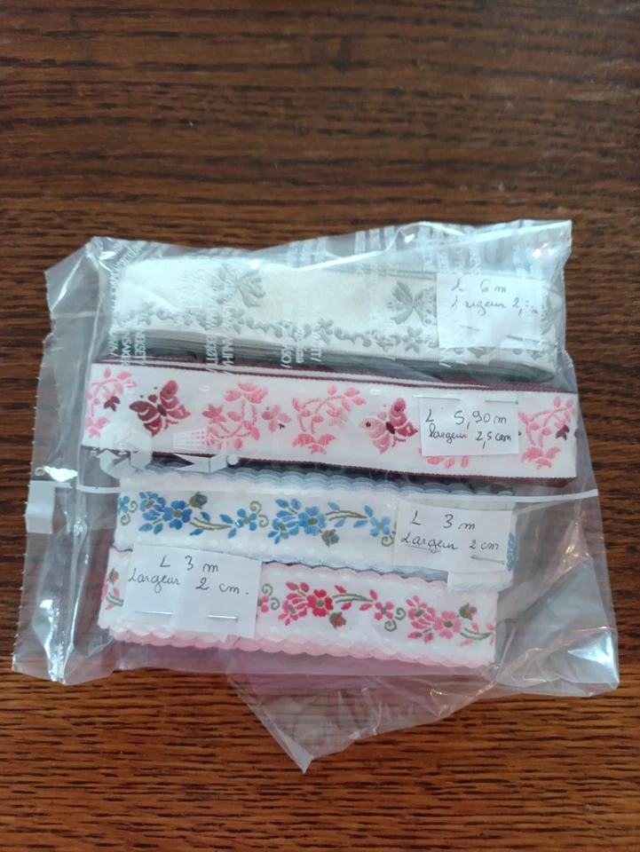  4 BANDES DE GALON FLEURI PAPILLON RUBAN EN COTON - Photo 1/1