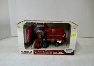 1/64 Ertl Case-IH 625 Cotton Picker with box. - Picture 1 of 10